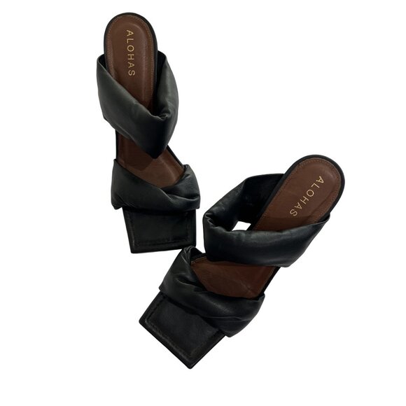 Alohas Twist Strap Sandals in Black - Picture 1 of 6
